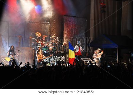 Alice Cooper Perfoming żyć w Bukareszcie