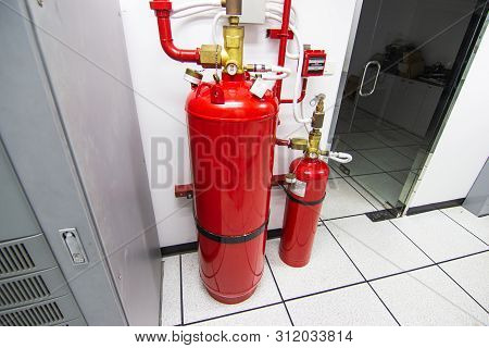 Fm-200 Suppression Systems, Fm200 Gas Flooding System, Gas Suppression System In Data Center Room