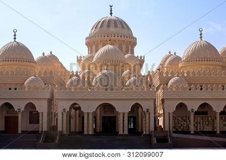 Facade Of El Mina Masjid Mosque In Hurghada, Egypt