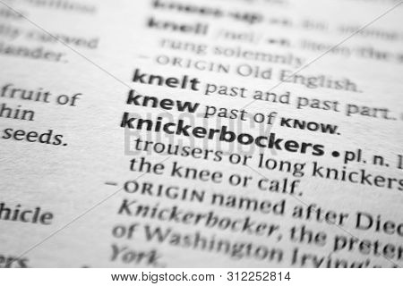 Word Or Phrase Knickerbockers In A Dictionary