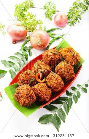Indian Street Foods Background- Spicy Deep Fried Onion Fritters