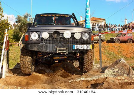 Bir bilinmeyen sürücü/takım üçüncü TT Jeep Turuna Katılma