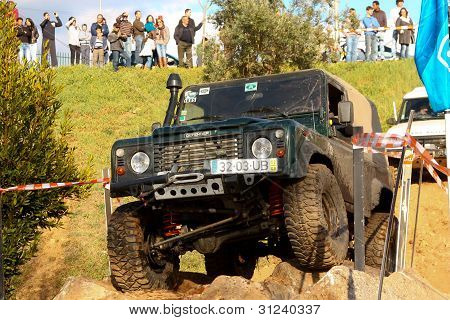 Bir bilinmeyen sürücü/takım üçüncü TT Jeep Turuna Katılma