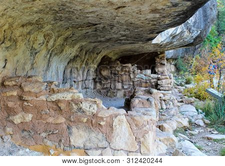 Native American Mountain Side Dwelling In Walnut Canyon National Monument In Flagstaff Arizona