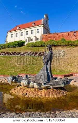 Grudziadz, Poland - July 18, 2019: Old Town Of Grudziadz With Beautiful Architecture In Sunny Day