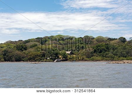 Islands In The Bahia De Los Muertos The Estuary Of The Rio Platanal Panama