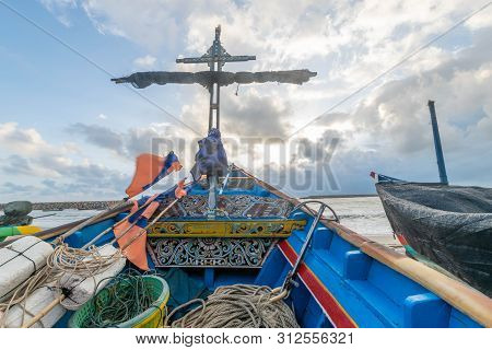 Songkhla, Thailand - Feb. 2, 2019 : The Colorful Pattern Of Koleh Boat At Ban Bo Mas Beach, Songkhla
