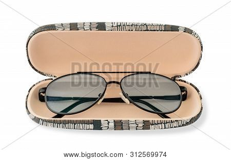 Glasses For Sight With A Polarized Lenses In A Glasses Case. Polarized Lenses Eye Glasses For Readin