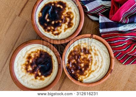 Turkish Dssert Rice Pudding Sutlac / Custard