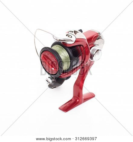 Red Fish Reel For Fishing And Spinning For Fishing, Isolate, Baytraner