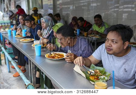 Transfer Road Roti Canai