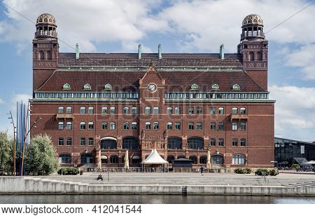 Malmo, Sweden - The Main Post Office. City In Scania County (skane In Swedish) And Oresund Region.