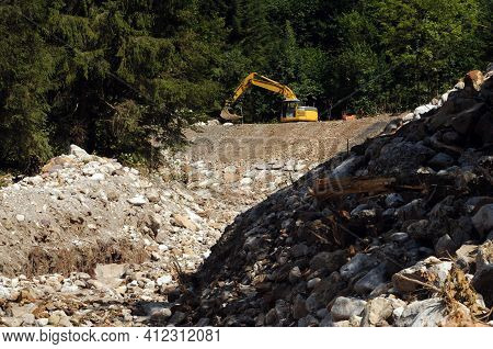Flood Protection And Torrent Control, Protective Measures Against Natural Catastrophes