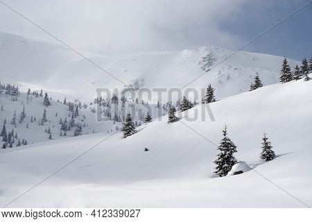 Winter in Godeanu Mountains, Carpathians, Romania, Europe