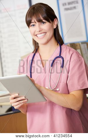 Krankenschwester Krankenschwestern Station Digital Tablet mit