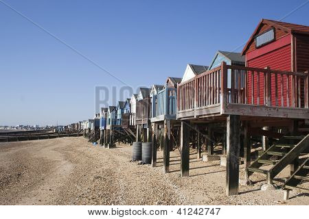 Beach chatky, Thorpe Bay, Essex, Anglie