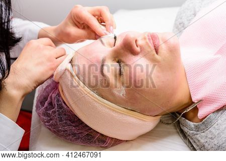 Flushing Cryo-mask, Skin Rejuvenation And Restoration Procedure, Cleansing And Narrowing Pores.