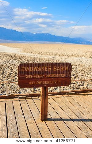 Badwater bassin, Death Valley National Park, Californien
