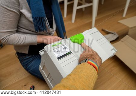 Man Woman Unboxing Unpacking Looking At The Festool Systainer Sys 3 Tl
