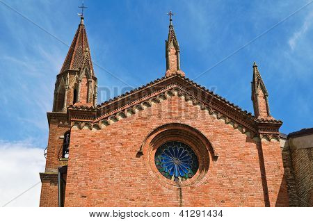 Kostel St. Lorenzo. Veano. Emilia-Romagna. Itálie.