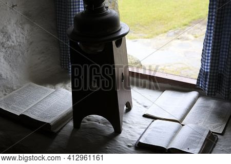 Skye Island (scotland), Uk - August 14, 2018: A Window In Skye Museum Of Island Life, Isle Of Skye, 
