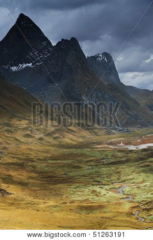 Quebrada Caliente in Cordiliera Huayhuash, Peru, South America