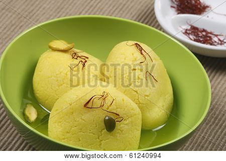 Raj Bhog - A traditional bengali sweet