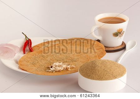 Khakra with tea - a gujarati snack from India