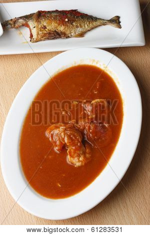 Caril de tomato - Tomato and prawn curry