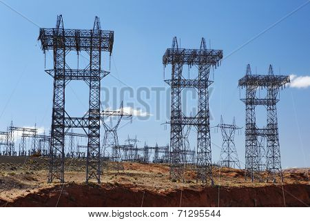 Electricty pylons USA