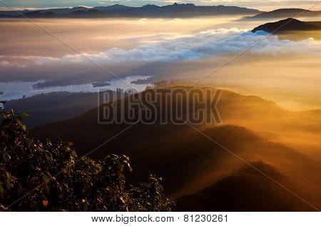 Amazing sunrise seen from Sri Pada