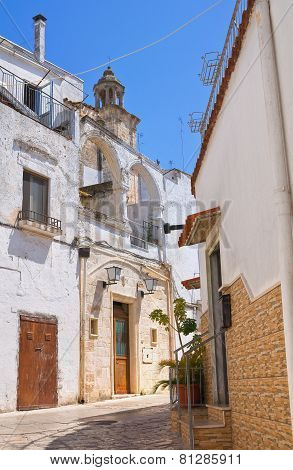 Alleyway. Laterza. Puglia. Italy.