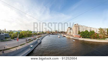 Panorama View Of Moscow - Moscow-river, Kremlin, Variety Theatre, Grand Kremlin Palace.