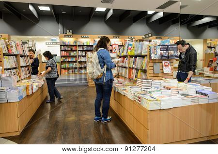 HONG KONG - APRIL 23, 2015: The PopCorn Shopping Malll interior. Hong Kong shopping malls are some of the biggest and most impressive in the world.