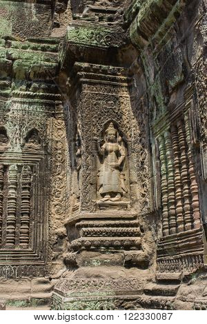 Apsara dancer stone carving at Angkor Wat temple, Siem Reap, Cambodia