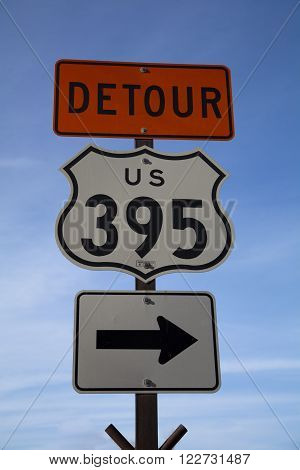 Sign for a detour on US route 295