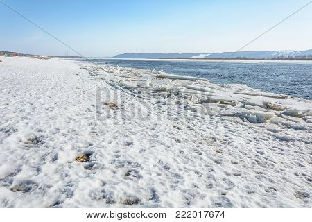 Huge chunks of ice on the river during the ice drift