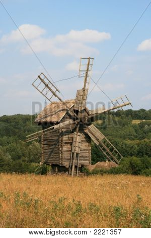 Régi fa szélmalom