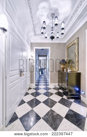 lobby, corridor,hall, entrance,country house, apartment ,luxury real estate,home, mansion,property, luxury, wealth, door, floor,wood, marble,tile, stone, architecture,interior design, modern ,family, repair,design,classic, style,mirror,parquet,wardrobe, r