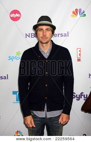 Лос-Анджелес - 1 августа: Dax Шепард, прибывающие на NBC TCA лето 2011 вечеринку в отеле SLS августа 