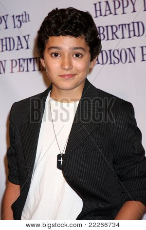 LOS ANGELES - JUL 31: Eric Unger dotarł the13th urodzinowe dla Madison Pettis w Eden J