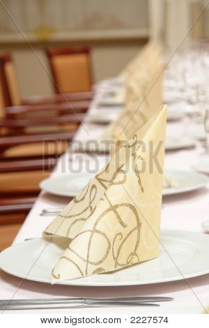 Tabulka nastavení večeře restaurace