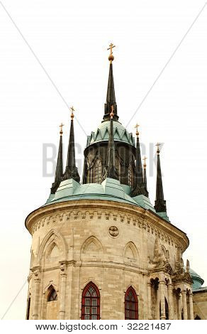oben die weiÃŸen Steine gotische Kirche
