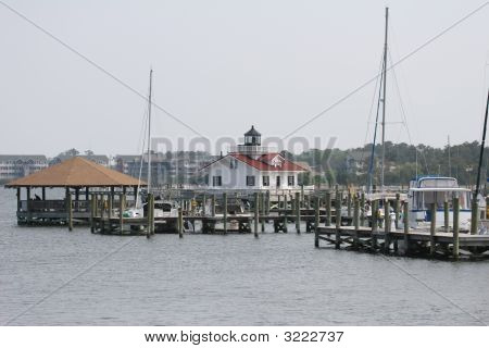 Roanoke Island Lighthouse
