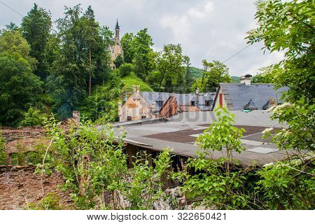 Ruins Of Horni Hrad Hauenstein Or Hauenstejn Castle In The Czech Republic
