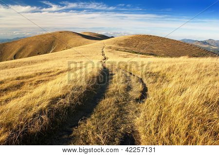 ทัศนียภาพของภูเขา -ภูเขา Carpatian - Velka Fatra สโลวัก
