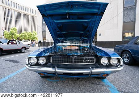Mt. Clemens, Michigan - Usa - 06-05-2021: Mt. Clemens 2021 Hot Rod City Classic Car Show And Cruise