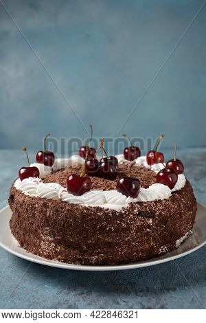 Black Forest Cake, Schwarzwald Pie, Dark Chocolate And Cherry Dessert . Black Forest Cake Decorated 