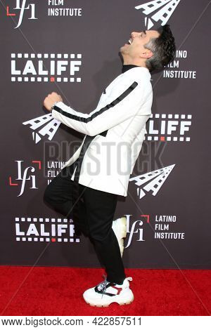LOS ANGELES - JUN 2:  Omar Chaparro at the 7th and Union Premiere -  Los Angeles Latino International Film Festival at the TCL Chinese Theater IMAX on June 2, 2021 in Los Angeles, CA