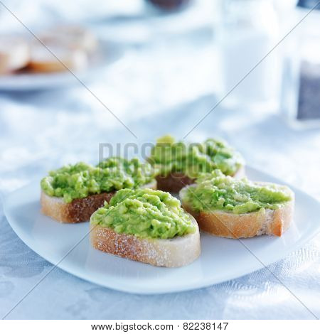 crustini toast with avocado spread